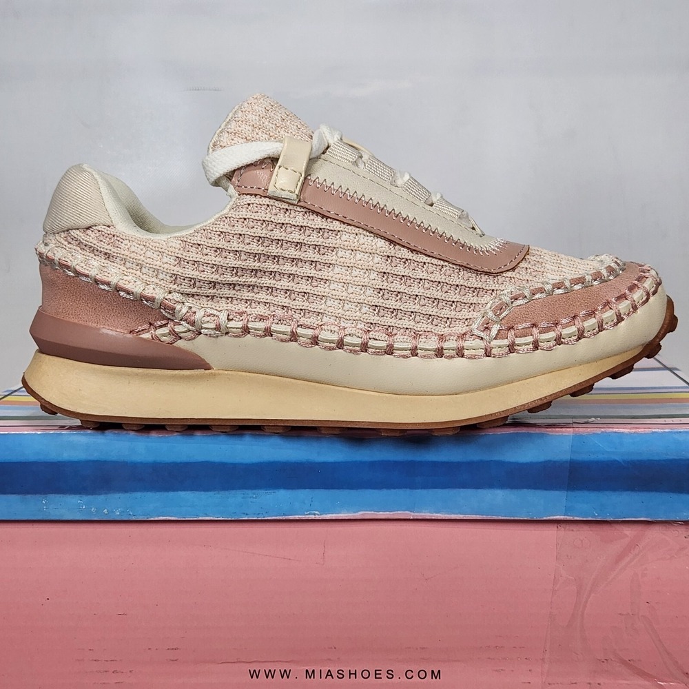 MIA Karin Sneakers Kids Size 10 Blush Knit Whipstitch Athleisure LGK573